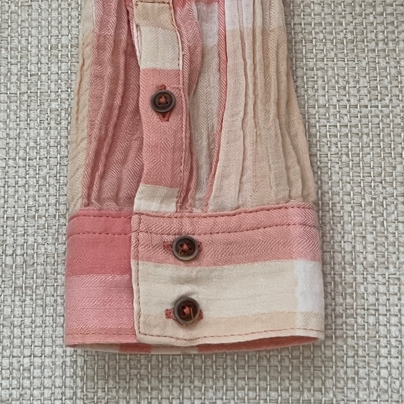 Holding Horses Anthropologie Textured Pink Plaid Blouse - Picture 3 of 4